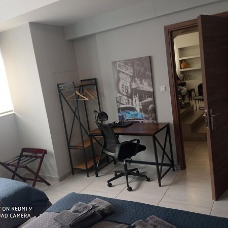 Patras' Hitech Apartment Luaran gambar