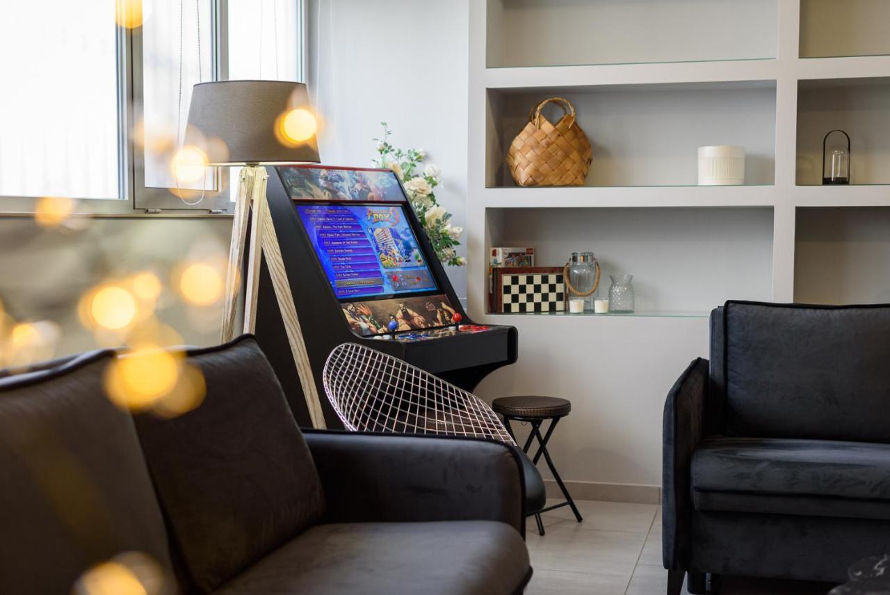 Patras' Hitech Apartment Luaran gambar