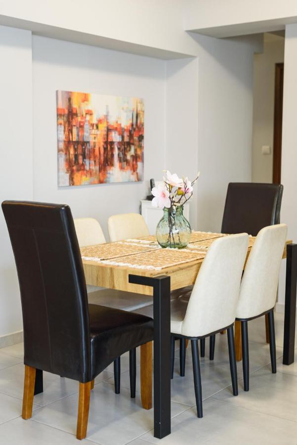 Patras' Hitech Apartment Luaran gambar